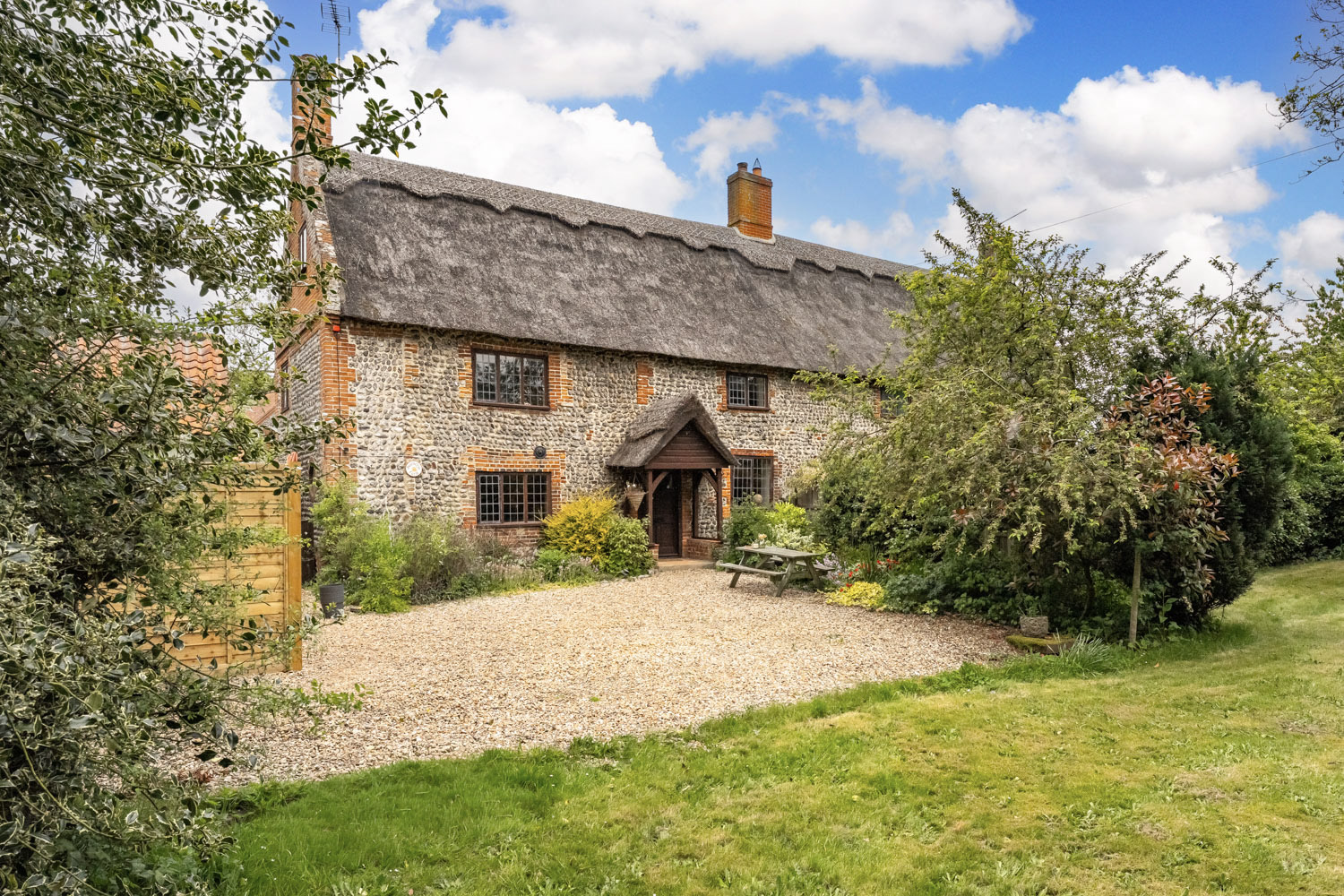 The Grove House at Thorpewood